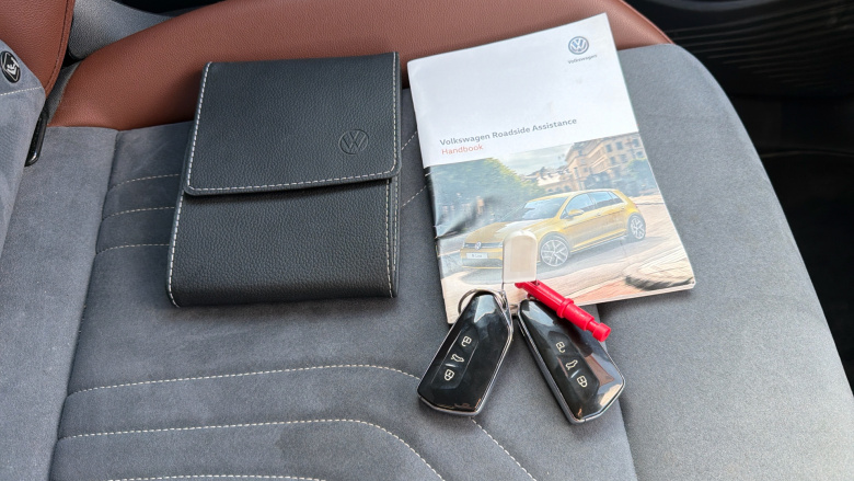 Volkswagen Id.4 150kW 1ST Edition Pro Performance 77kWh 5dr Auto Electric Estate